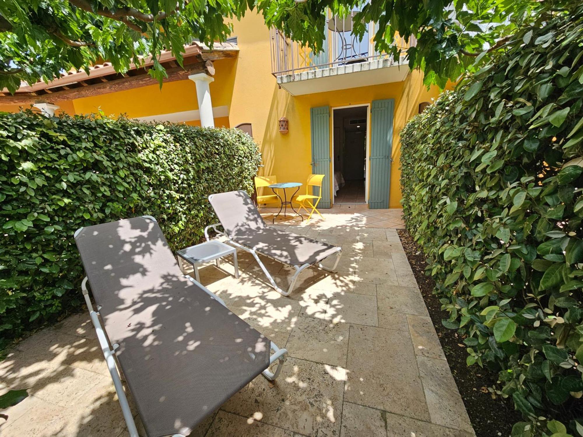 Les Sables D'Ocre & Spa Roussillon  Bagian luar foto